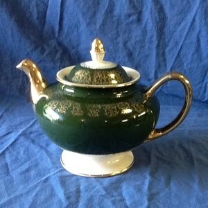 Vintage Homer Laughlin Lady Greenbrier Nautilus Teapot